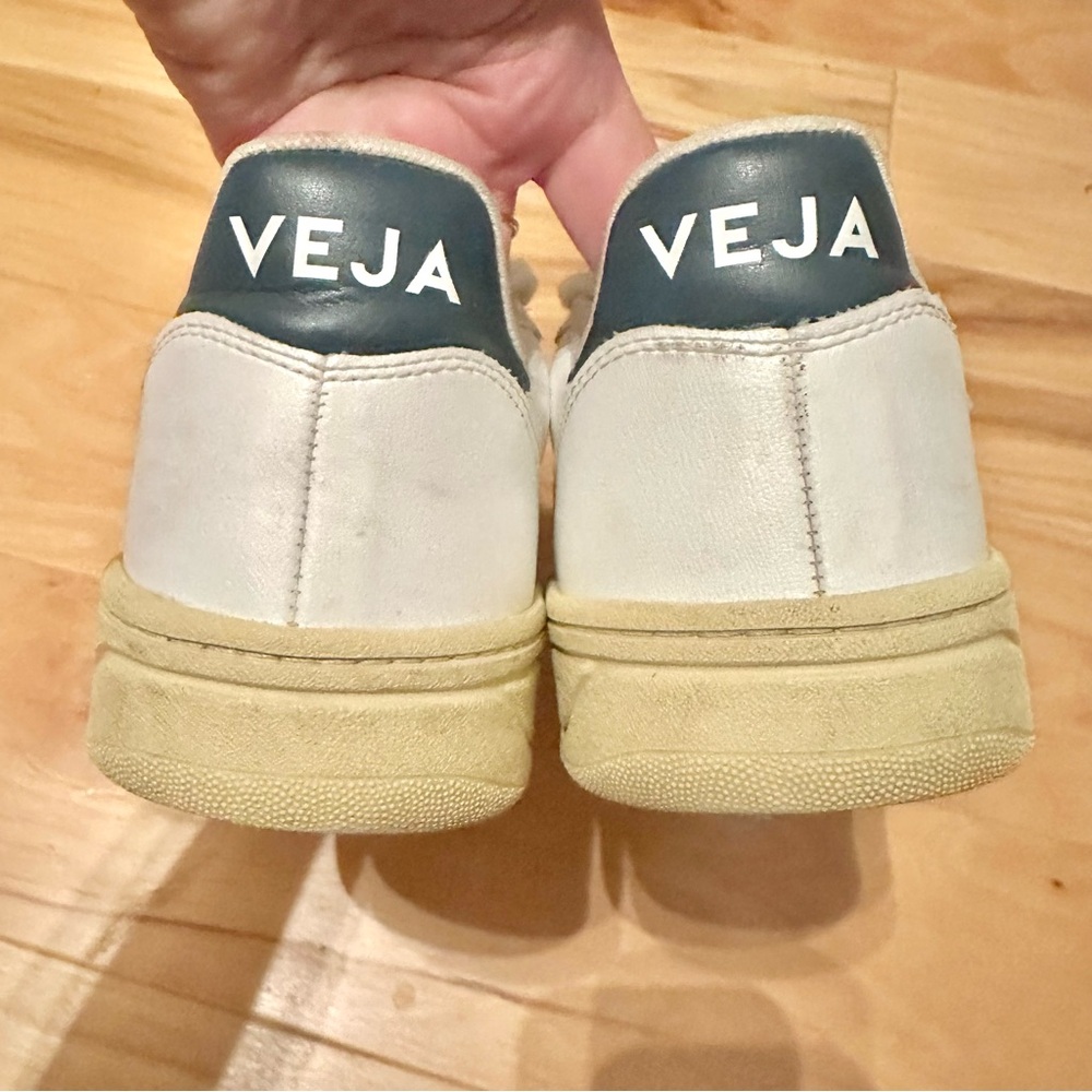 Veja V-10 CWL White California Vegan Leather Sneakers Size 9 - Picture 8 of 12